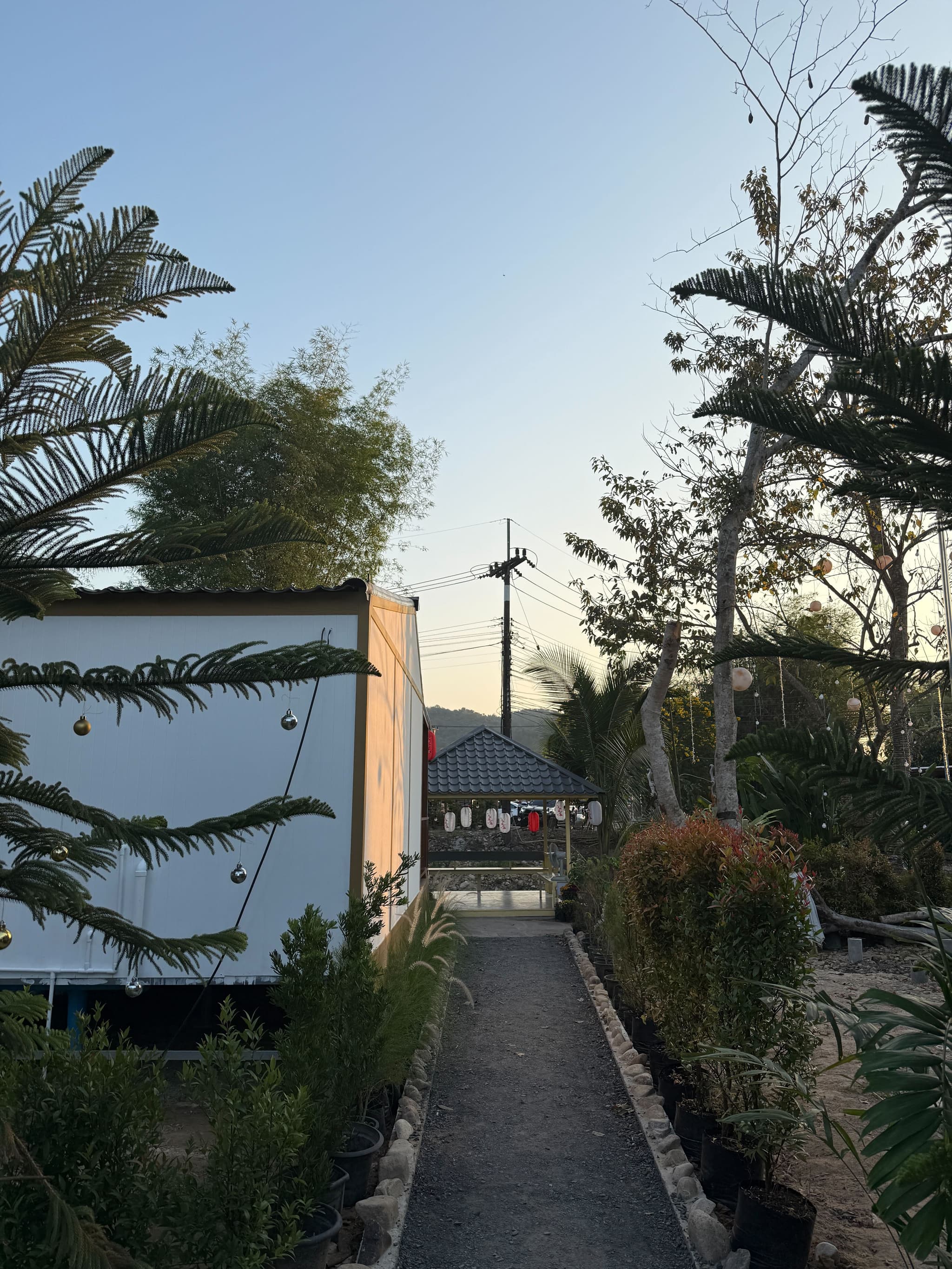 สวนรีสอร์ทยามพระอาทิตย์ตก